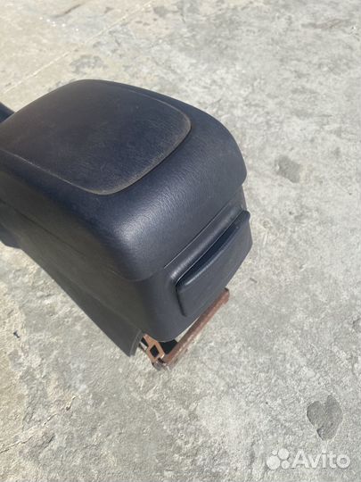 Подлокотник Bluebird Sylphy