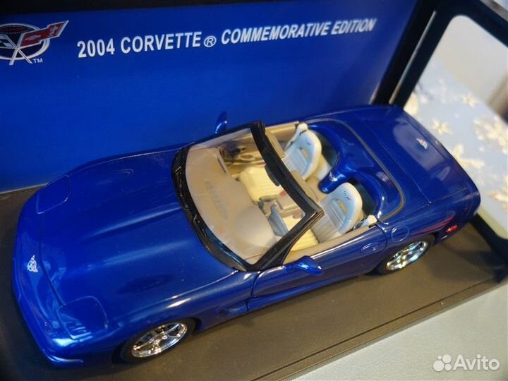 Модель Chevrolet Corvette Convertible Autoart 1:18
