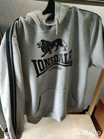 Худи lonsdale