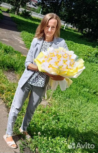 Букет из бабочек с подсветкой