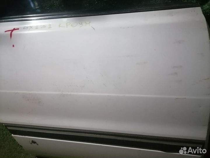 Дверь задняя правая Toyota Crown GS131 Пустая