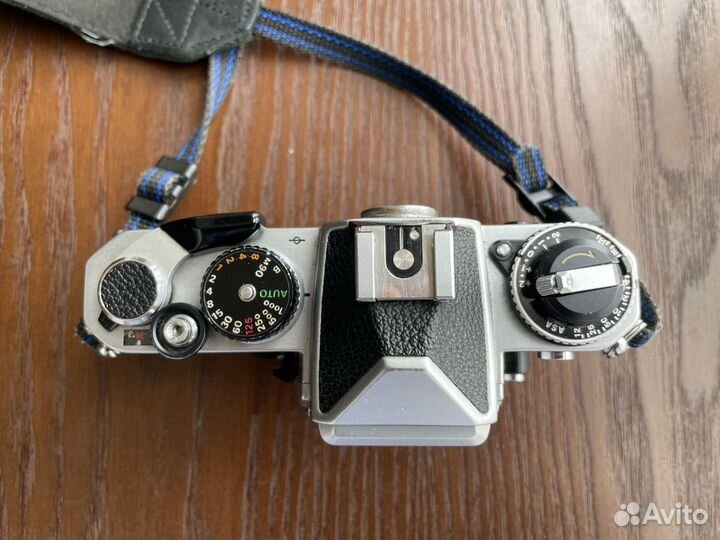 Плёночный фотоаппарат Nikon FE