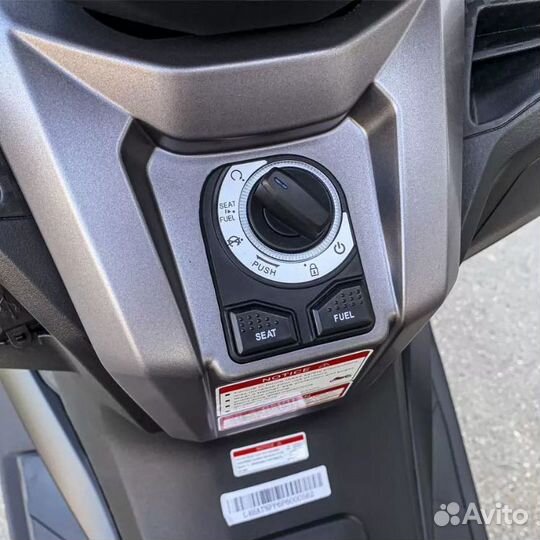 Скутер Regulmoto element 300CC 4T (LJ300T-18) EFI