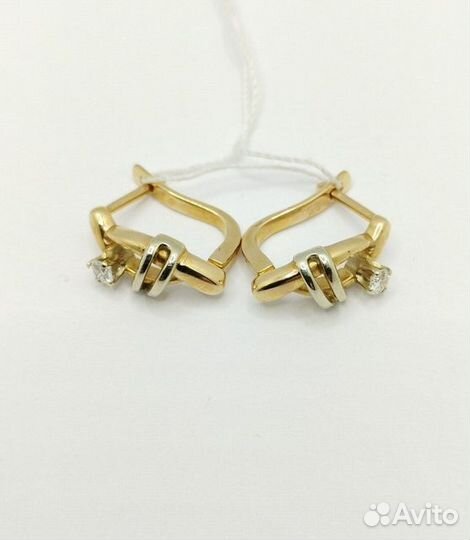 Золотые серьги с камнем