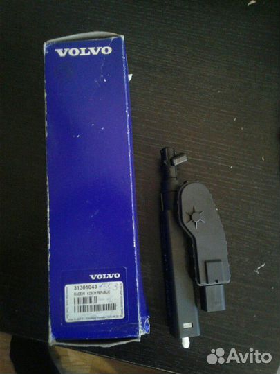 Форсунка омывателя фары volvo