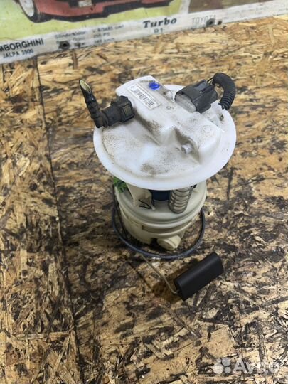 Топливный насос оригинал Рено Дастер