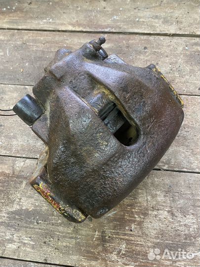 Audi a6 с5 суппорт тормозной передний правый