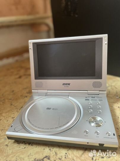 Портативный видеопроигрыватель
