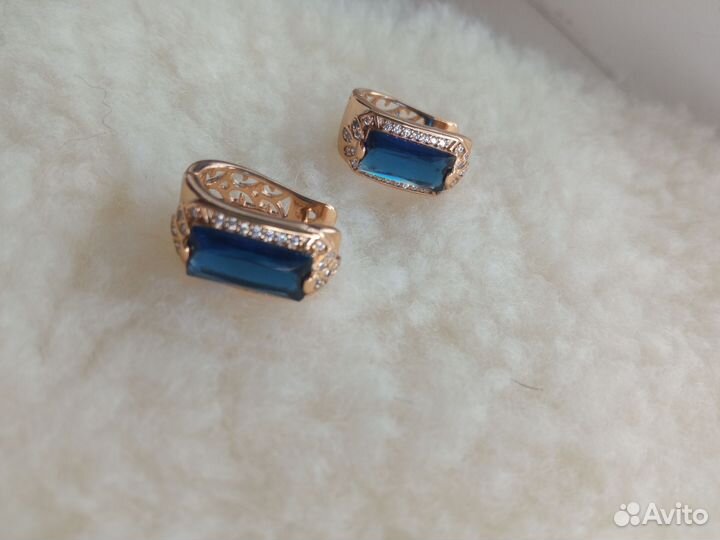 Серьги с синими камнями медицинское золото