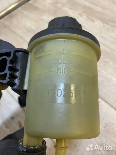 Бачок гур ford/volvo 31302576