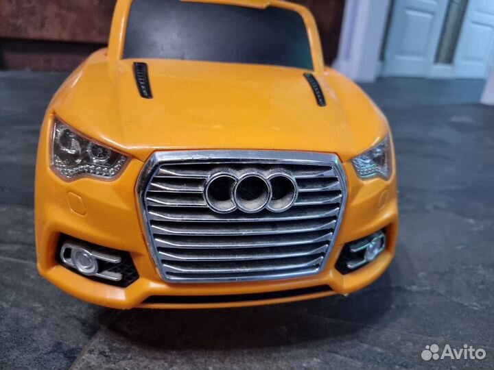 Машина каталка толокар