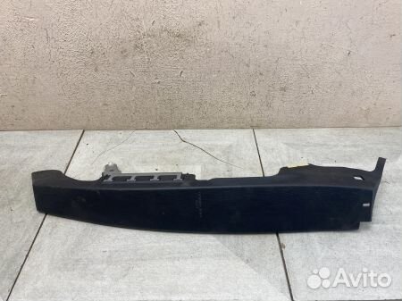 Подушка безопасности в сиденье заднее