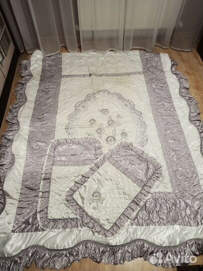 Покрывало на двуспальную кровать