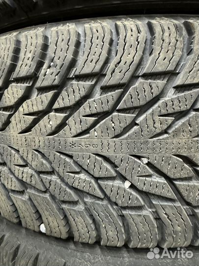 Nokian Tyres Hakkapeliitta R3 SUV 245/45 R20 и 275/40 R20