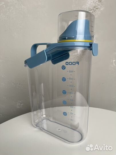 Контейнер для стирального порошка и геля