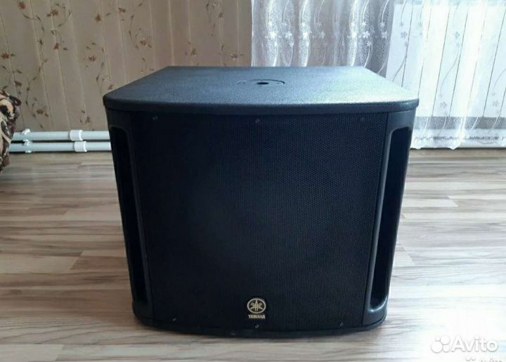 Yamaha MSR800W - сабвуфер
