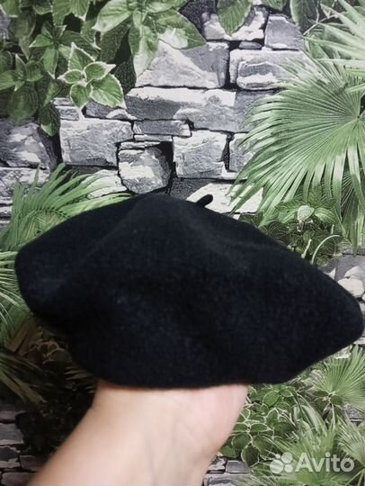 Берет черный женский