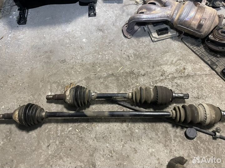 Привод Опель Астра Н 1.6 робот