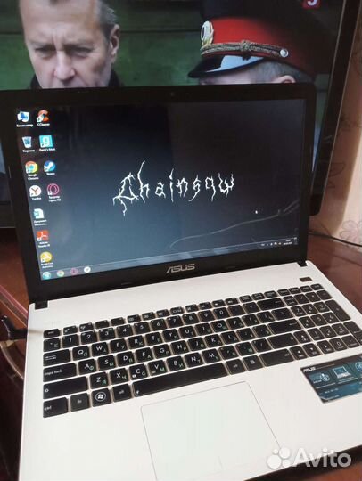 Ноутбук asus