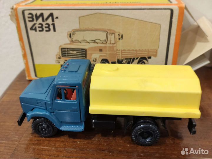 Модель грузовика 1:43 ЗИЛ 4331 и Урал 55571 СССР