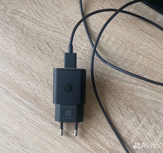 Умная колонка Яндекс Станция Лайт с Алисой