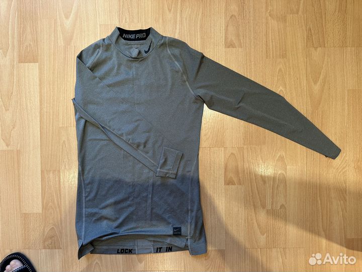 Лонгслив компрессионный Nike