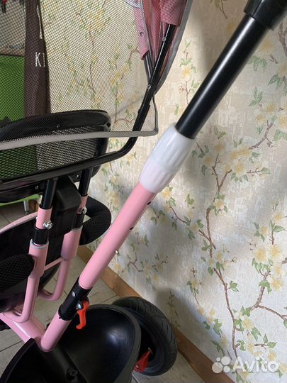 Трехколесный велосипед с родительской ручкой