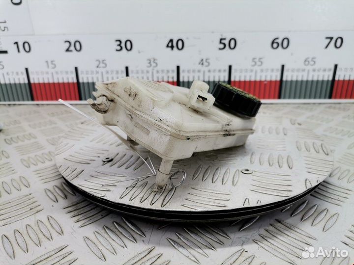 Бачок тормозной жидкости для Peugeot-Citroen 206