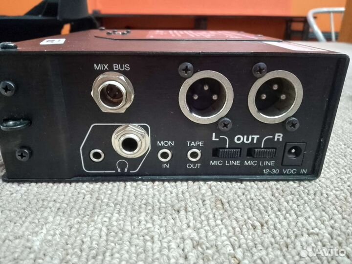 Микшерный пульт Shure FP33