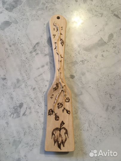 Кухонные принадлежности лопатки ложки и тд