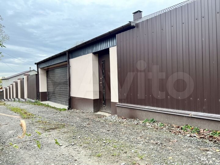 Дом 161,8 м² на участке 9,1 сот.