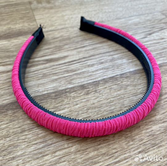 Ободок для волос розовый