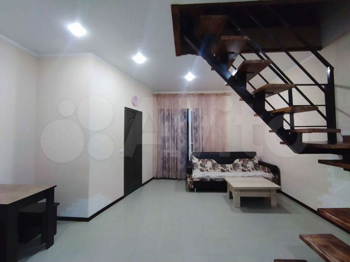 Таунхаус 60 м² на участке 2 сот.