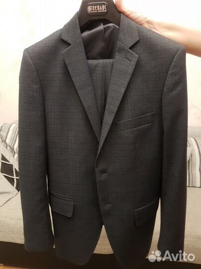 Продается костюм