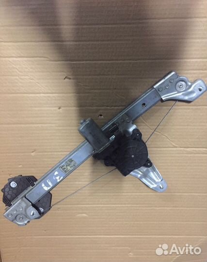 Рено Логан 2016г.в. стеклоподъемник задний правый