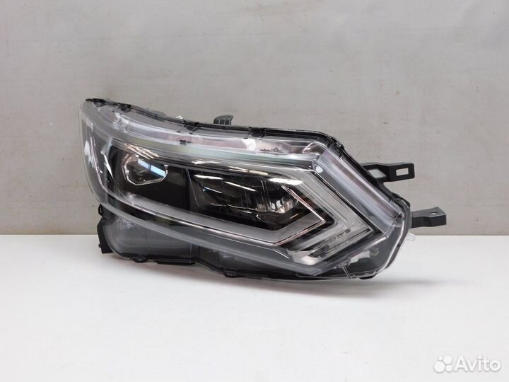 Фара правая Nissan Qashqai