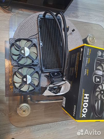 Водяное охлаждение Corsair h100x