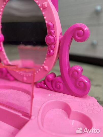 Детский туалетный столик для девочки