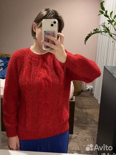 Свитер красный с косичками S/M
