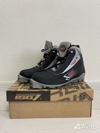 Беговые лыжи