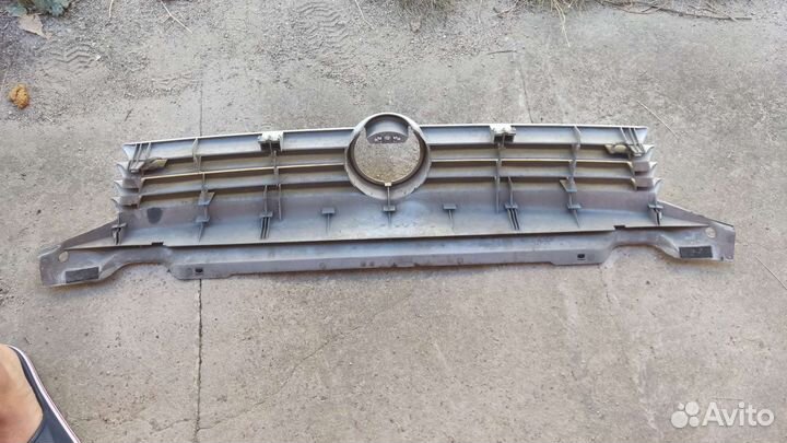 Решетка радиатора volkswagen T4 (косая морда)
