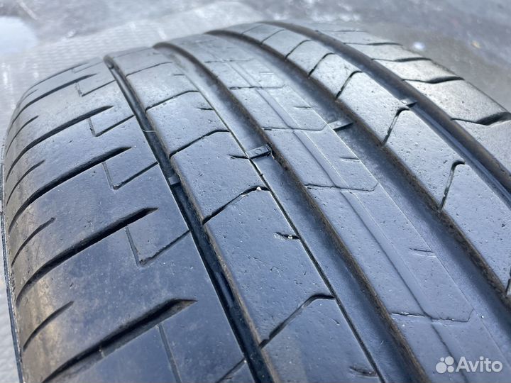 Pirelli P Zero PZ4 255/35 R21