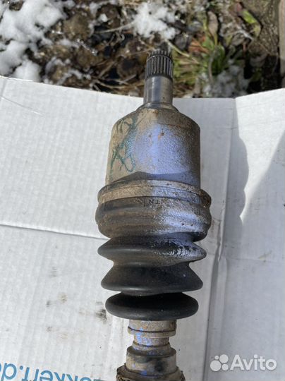 Привод левый Lancer 9 CS