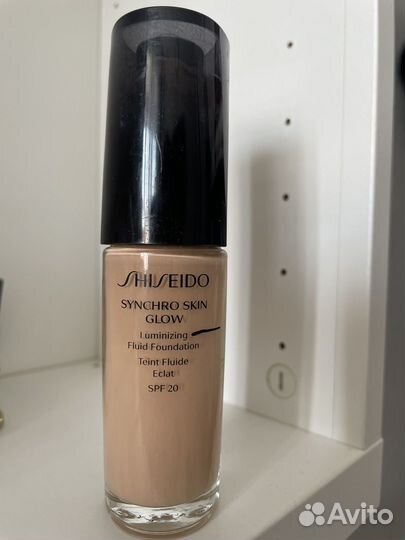 Shiseido synchro skin glow (neutral 3)