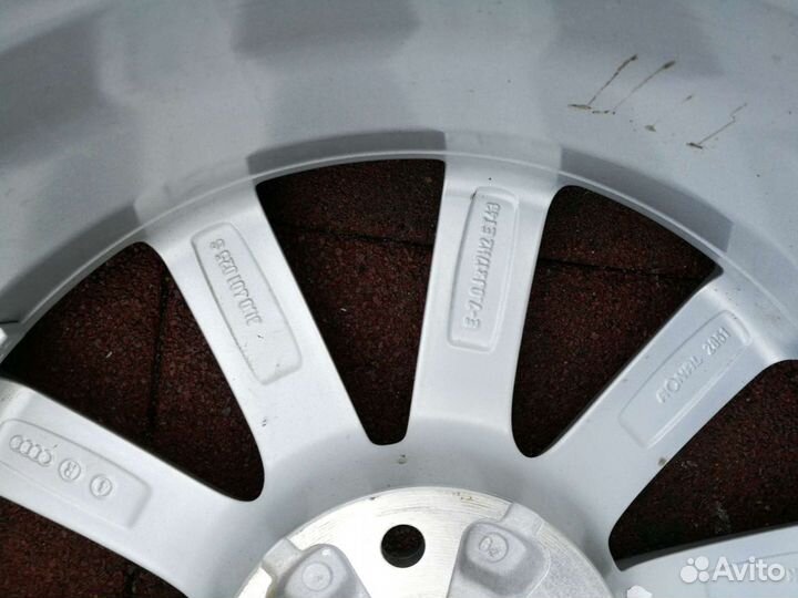 Диски R 17 Audi Q3. 8U0 601 025S