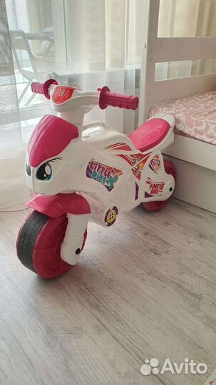 Машинка толокар