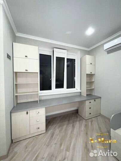 Стол письменный