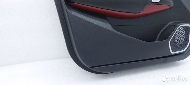 Б/У Б/У Обшивка двери Состояние хорошее, оригинал