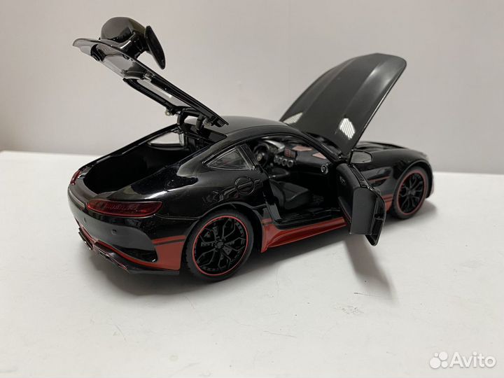 Металлическая машина мерседес 21 см свет,звук