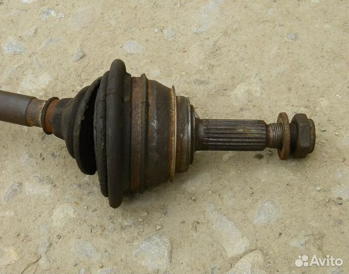 Привод передний правый Skoda Felicia